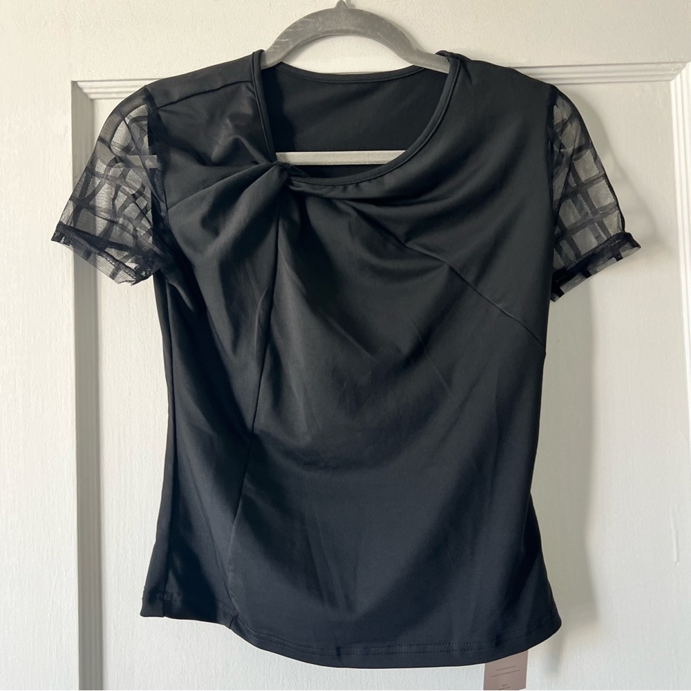 Emery Rose SHEIN Black Short Sleeve Organza Sleeve Top Size Small NWT